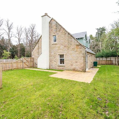 Estate Houses At Carberry Tower EDI Exterior photo