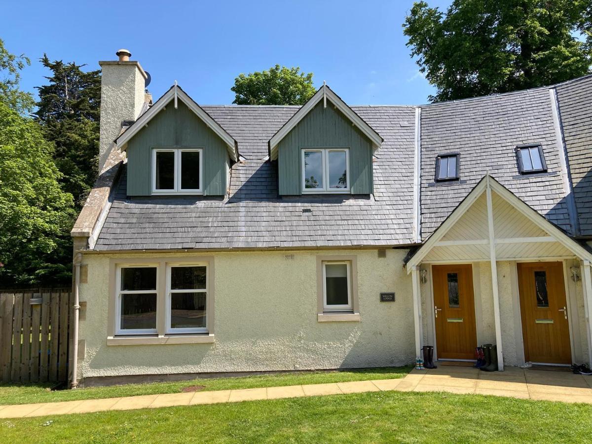 Estate Houses At Carberry Tower EDI Exterior photo